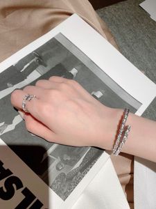 Bracelet de créateur V Gold Snake Full Diamond Bracelet rond pour femme