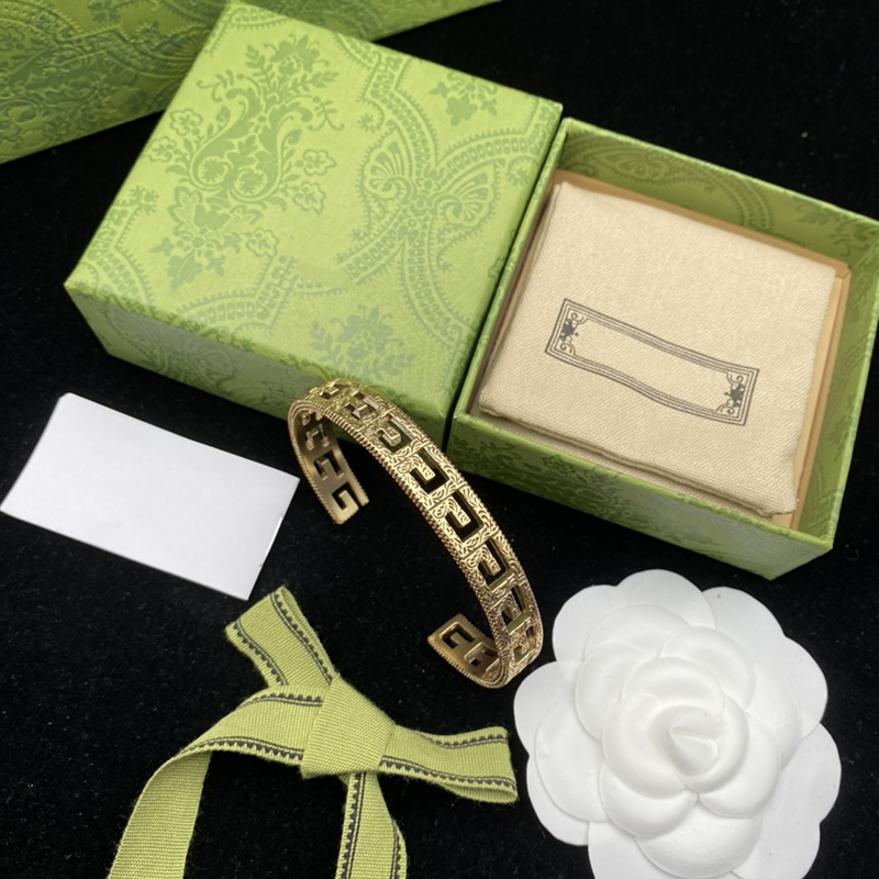Designer Bracelet Womens Gold Carved Mens Bangle Bracelets Fashion Unisex Letter G Couple Jewelry Wedding Gift 2205132D