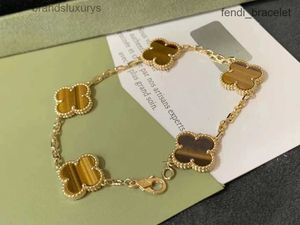 Pulseras de diseñador 2023 Pulsera de Van Clover 18K Gold Love Bangle Colgante Sparkling Crystal Diamond Party Jewellry