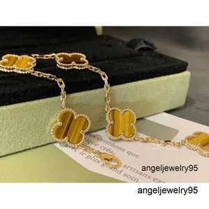Bracelets de créateurs 2023 Van Clover Bracelet 18K Gold Love Bangle Sparkling Crystal Party Bielryzzl6 333333