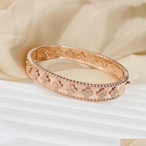 Braceletas de diseñador Cleef Clover brazalete Van Bangle for Women 18k Gold FL Crystal Diamond de cuatro hojas Flores dulces Drop de dhnbq