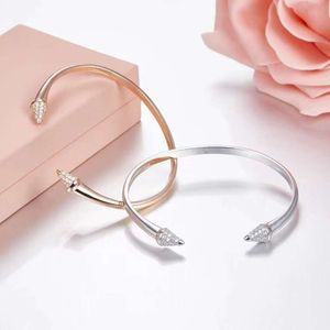 Designerarmbanden voor mannen en vrouwen Hoogwaardige luxeJXJs Sterling Silver Card Home Nagelarmband Vrouwelijke stijl Veelzijdige luxe Eenvoudig stijlvol handwerk