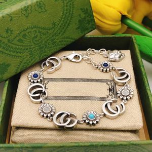 Bracelets de créateurs pour femmes Sier lettre fleur mode tendance Cool Bracelet hommes classique bijoux cadeau d'anniversaire