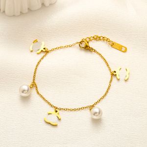 Bracelets de créateurs Chaîne en or Mode Femmes Lettre Amour Pendentif Bracelet De Mariage Bijoux Accessoires