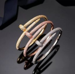 Designer Armbänder personalisierte Armreif Damen Herren Titan Stahl Edelstahl Schrauben Neues Armband Mode Gold und Silber Rose4278776