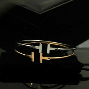 designer armbanden Pulsera Mujer Nieuwe Kwaliteit Mode Vrouwen Sieraden Roestvrij Staal Open Manchet Dubbele T Bangle Armband Sier Rose Goud