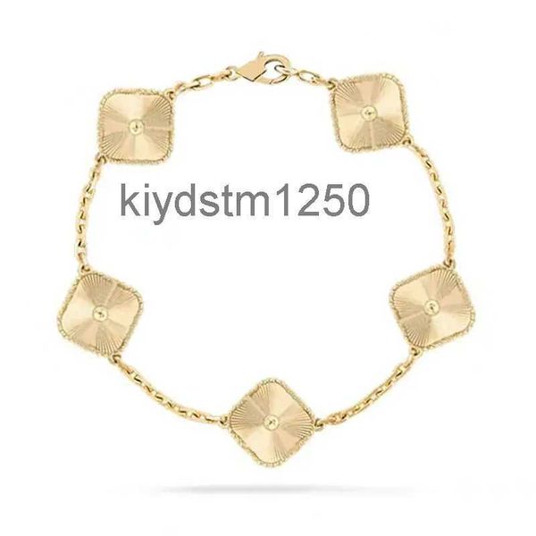 Bracelets de créateurs Van Clover Bracelet à quatre feuilles en or 18 carats avec pendentif en cristal étincelant pour femmes et filles, bijoux de fête des mères avec boîte EQ1A