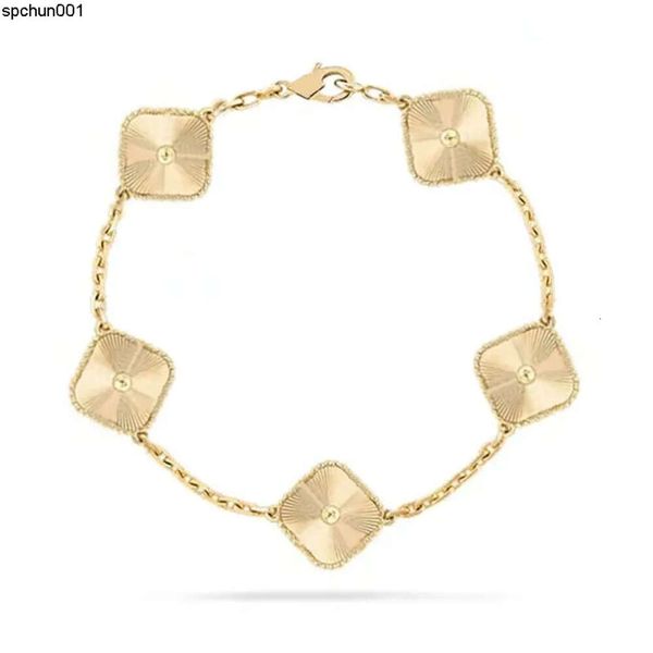 Bracelets de créateurs Van Clover Bracelet à quatre feuilles en or 18 carats avec pendentif en cristal étincelant pour femmes et filles, bijoux de mariage pour la fête des mères avec boîte {catégorie}