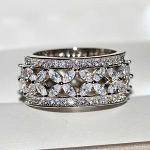 Designer Brand 925 Sterling Silver Luxury Set High Carbon Diamond Ring met holle gesneden bloem voor mannen en vrouwen