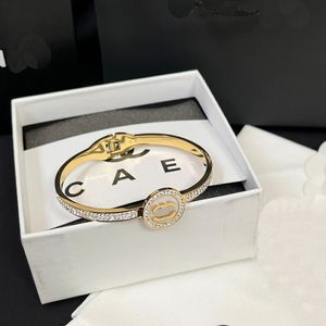 Designer Merk Armbanden Boutique Goud Nieuwe Liefde Mode Sier Plated Geschenken Armband Bruiloft Sieraden Accessoires