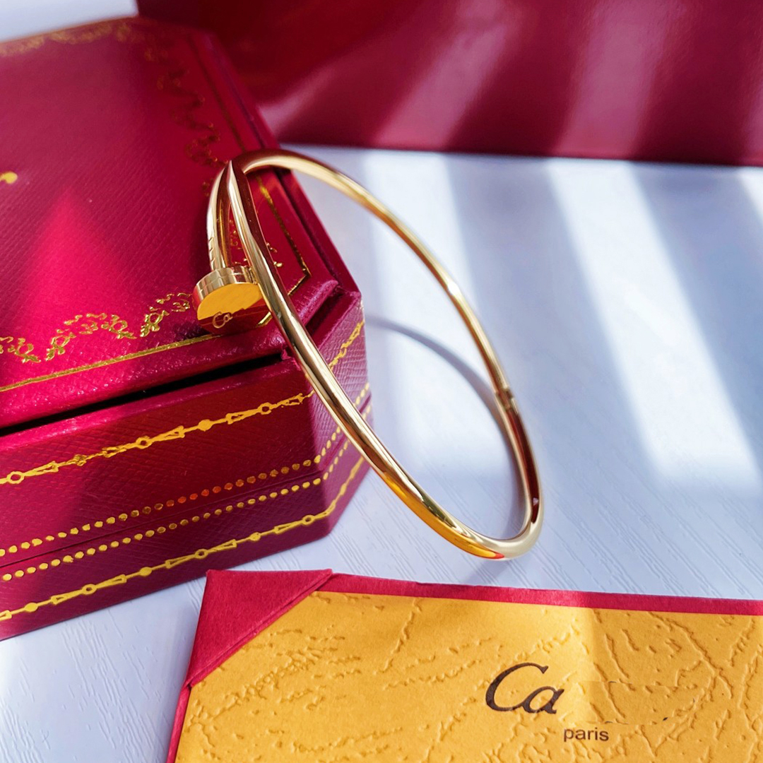 Дизайнерские брендовые браслеты дизайнер для женщин письма алмаз дизайн более высокий качество браслет -ювелирные изделия. Подарочная коробка 3 цвета очень хорошо