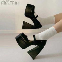 Robe de marque de créateurs Ribetrini Super High Heels Pumps For Women Mary Janes Fashion Black Sqaure Toe Platform Spring Shoe 46BC