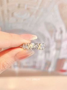 Brand de créateur à la mode Design Send Tff seize anneau de pierre croix x oiseaux nid paire de diamants entièrement paire simulé 18 carats en or et placage argenté