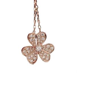 Brand de créateur Glod High Edition Van Lucky Clover Collier Femmes épaissis 18K Gol Rose Full Diamond Petal Flower Pendant avec logo 1W8F