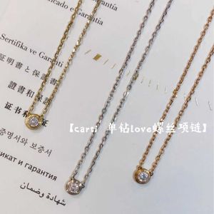 Marque de créateurs Gold High Edition Single Diamond Ufo Bubble Collar chaîne Femme pour femmes Collier Rose polyvalent