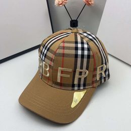 Diseñador Hat Men Mujeres Capas de béisbol Sombreros ajustados Sunshade Fashion Fashion Caps de deportes al aire libre Bordado Bordado Sombreros de alta calidad
