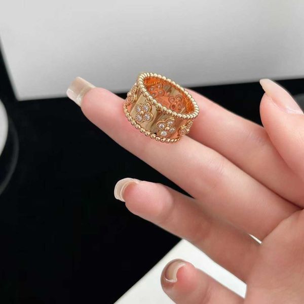 Versión alta de marca de diseñador High Van Golden Kaleidoscope Anillo ancho y estrecho diamante completo de diamante de 18 km de oro de oro de color flores de lujo para mujeres