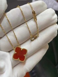 Designer Brand High Version Van Four Leaf Grass Collier Single Flower Natural Natural Fritillaria Agate Pendant Classic Double Side Lucky Collar Chain