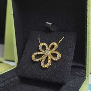 Collier de tournesol van de la marque de créateurs Van avec des grandes fleurs creux en diamant complet Simple et à la mode 18 km en or cinq fleurs de pétale