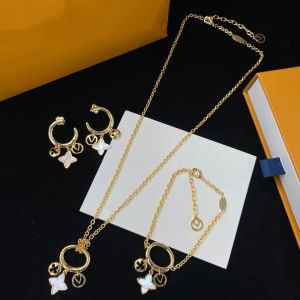 bijoux de marque de créateur Bracelet en or boucles d'oreilles collier colliers de créateurs boucles d'oreilles ensemble de mode bijoux cadeau de mariage