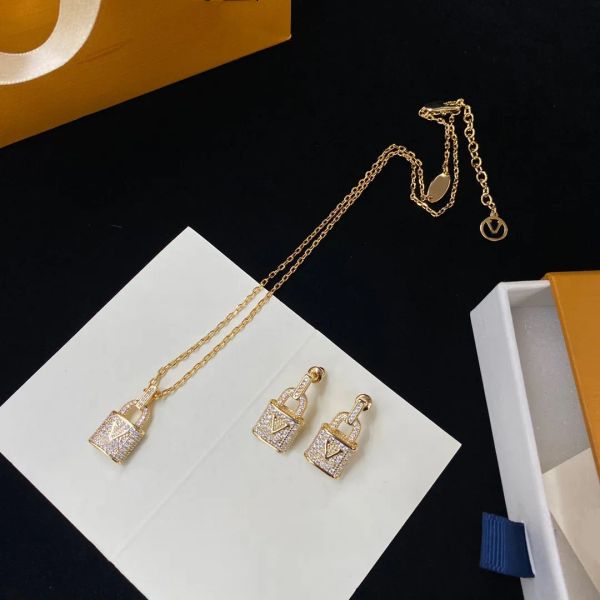 Bijoux de marque de créateur, colliers, boucles d'oreilles, ensemble de bijoux à la mode, cadeau de mariage