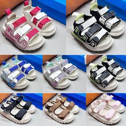 Designer Brand Kids Sandals Toddlers Chaussures bébé garçons filles rose rose noir violet vert sandale enfants taille 26-35