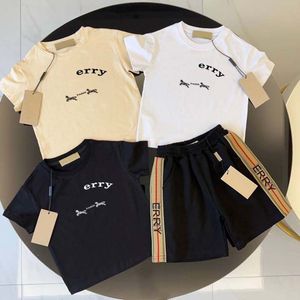 Designer Kids T-shirts Shorts Sets Brand Babykleding Set Peuter shorts White Black Boys Girls Desse Zomer Tracksuit jeugdkleding