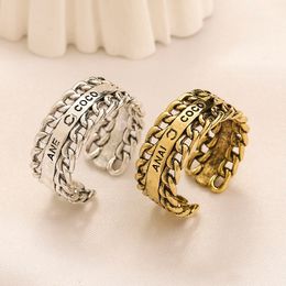 Anillos de bandas de letras de marca de diseñador Rings Women Crystal Diamond Gold Sier Joyería de boda de acero inoxidable Capas