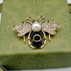 Designer merkbrief broches goud vergulde liefde hart broche pin dames sieraden accessoires trouwfeest cadeau
