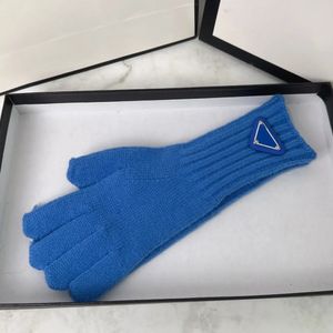 Gants de lettre de marque de créateur pour l'hiver et l'automne femmes mitaines en cachemire gant avec des gants d'hiver chauds de Sport de plein air