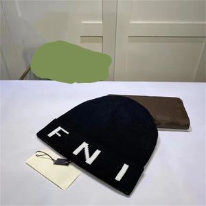 Bonnet de luxe pour hommes et femmes, marque de styliste, nouvelle tendance avec lettre F, rétro, extérieur, nécessité de maintien au chaud, T0ZH, automne et hiver