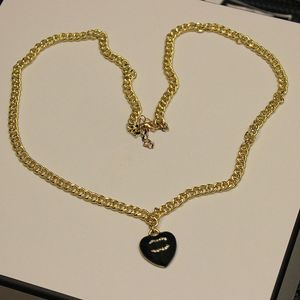 Marca de diseñador Collares pendientes para mujer Chica Corazón Locket Collar Gargantilla Cadenas Chapado en oro Cristal Joyería de boda Regalo al por mayor