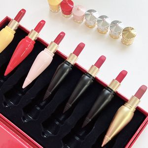 Nieuwe Lipstick-set 7-delig Mini Matte Travel Diamond-versie Radijs T-vormige rode buis Kleurcontainer Exclusieve poederkus Lipstick Kerstcadeauset