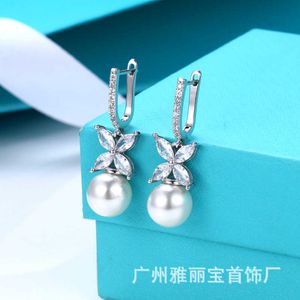 Designer merk dezelfde micro diamant bezaaid U-vormige oorbellen mode full boog boog pearl