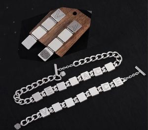 Designer Merk Zilver Cubaanse Dikke Ketting Blok Eerste V Ketting Armband Oorbellen Banshee Hoofd Portret Sieraden Vrouwen Mannen Liefhebbers verjaardagsfeestje Geschenken XMS33H04