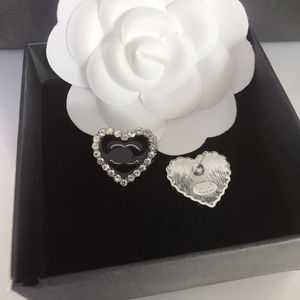Designer Merk Zilver Vergulde Charm Stud Earring Luxe Letter Koper Materiaal Earring Ingelegd Crystal Pearl Flower Heart Ear Loop Bruiloft Sieraden