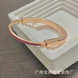 Merk TFF Nieuwe Lock -serie Rose Gold Pink Diamond Bracelet Simple High Edition C553