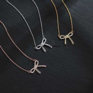 Designer Brand Tiffays 925 Sterling Silver Silver Small Fresh Bow Knot Volledige diamant ketting Fashion Gold vergulde kraagketen Ster hetzelfde geschenk