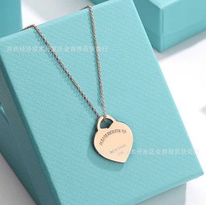 Marque de créateurs tiffays en argent rose rose rose visage brillant grand collier collier collier chain femme simple et élégant cadeau de style pour le meilleur ami