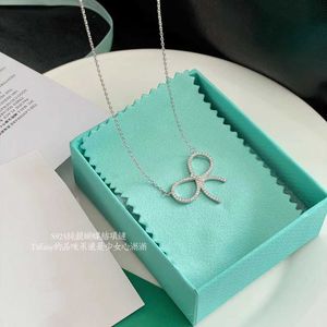 Designer Brand Tiffayss Bow Necklace met nieuwe kleine en populaire ontwerp High Grade 925 kraagketen veelzijdig voor damesstijl