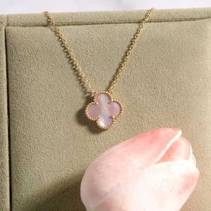 Ontwerpermerk van vier bladgras natuurlijk poeder fritillaria ketting eenvoudige glod dikke platen 18k rosé goudmode nieuwe trend