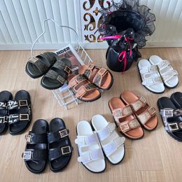 Pantoufles de marque de créateurs pour femmes, sandales en cuir véritable, chaussures pour hommes et femmes, mode facile à porter, sandales et pantoufles 35-45