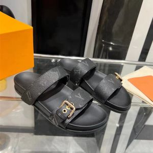 Designer merk dames pantoffels sandalen mode kamer schoenen dames casual schoenen strandschoenen dikke zolen zwarte schoenmaker zomer luxe