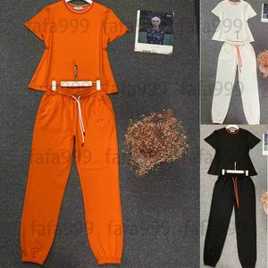 Designer Brand Womens set Tracksuis pour son pantalon de t-shirt de vêtements oranges Costume Classic Classic Classic 3d Letter Horse Jogger Pantal