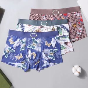 Slips de créateurs Sous-vêtements de luxe pour hommes Boxer Shorts Garçons Sous-vêtements en soie glacée Été Hommes Boxer sans couture Ultra-mince Ajusté Boxer de mode respirant tous les jours