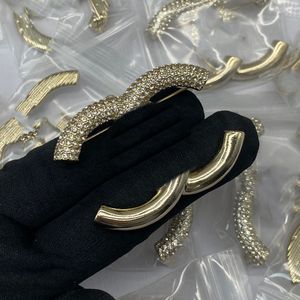 Broche de diseñador Moda Mujer hombre broches Metal Lujo Pins Mujer Letra C Traje de fiesta CCity Accesorios 48