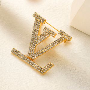 Designer Broche Luxe Merk C-letter Pin Broches Vrouwen Elegante Bruiloft Sieraden Accessoires Houdt Van Geschenken