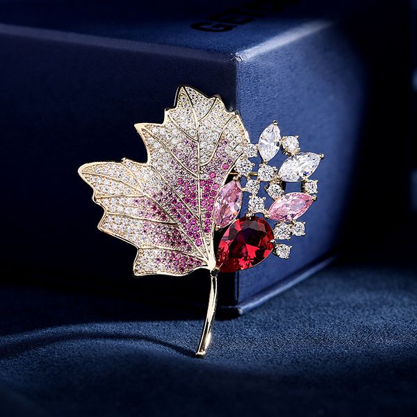 Broche de diseñador Mujer Maple Leaf Lady Pins Broches de traje para mujer Moda Verde Ramillete rojo Colorido 3A Zircon Vintage Elegante Vestido de lujo Estilo coreano Pin