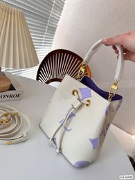 Sac seau de créateur Milky Way Neonoe Sacs à bandoulière en cuir de haute qualité Sacs à main de luxe Blanc Sacs à main Sacs à main Bandoulière Femmes Classiques Femmes Neo Noe Totes