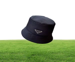Designer Bucket Hat Fashion Breathable Sendingy Brim Hat For Mens Woman Classic Black White Caps Top Quality7809287